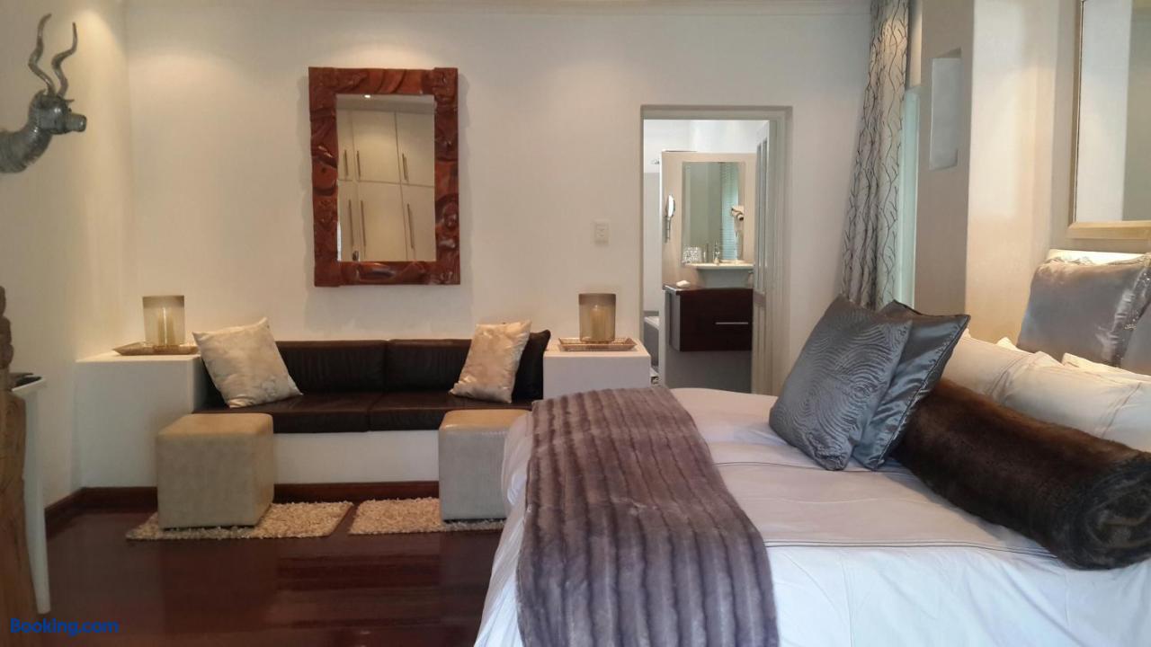 booking-15196-114620160-image De Kloof Luxury Estate