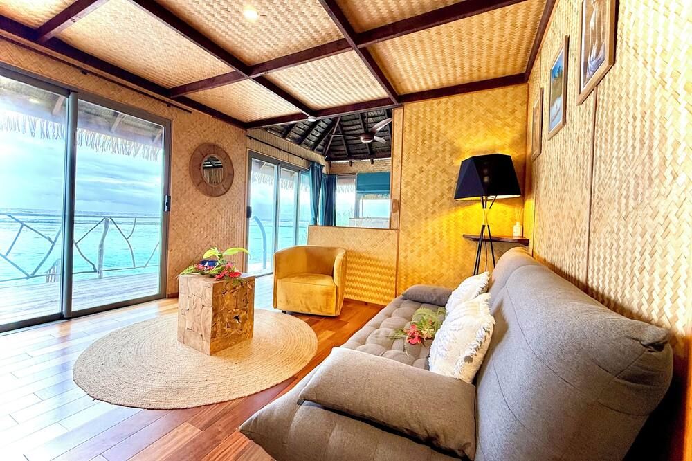 EDEN Private Island TAHAA