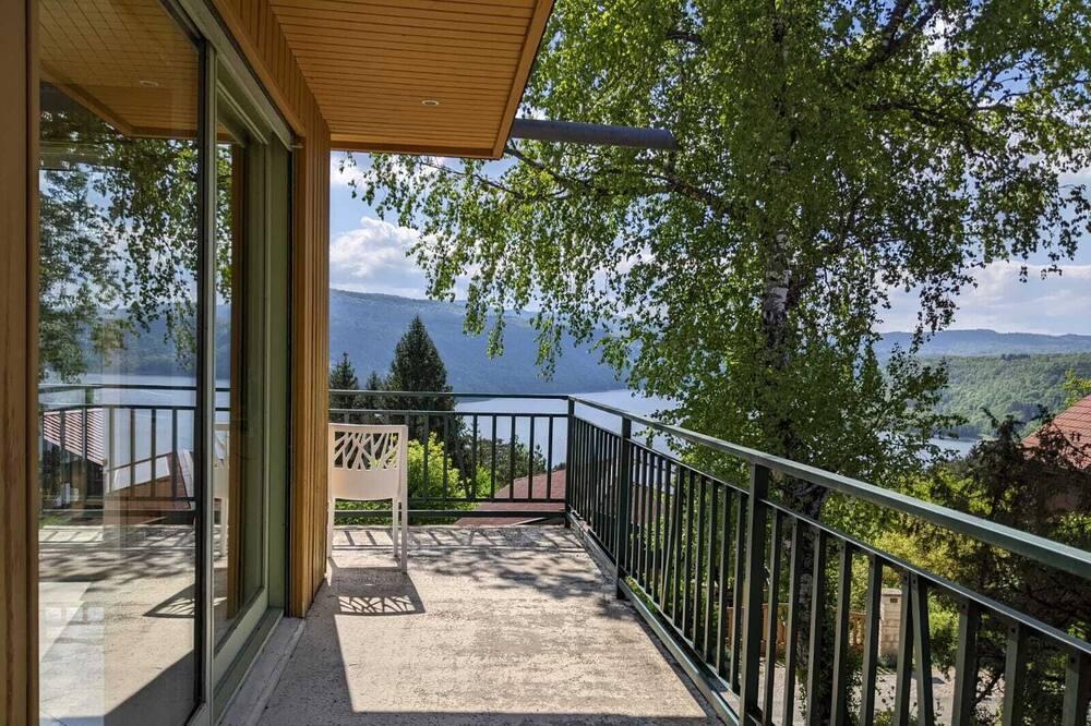 Maison Avec vue Imprenable sur le lac de Vouglans Franche Comté - Maisod visuel 2/5 Maison Avec vue Imprenable sur le lac de Vouglans Franche Comté - Maisod visuel 2/5