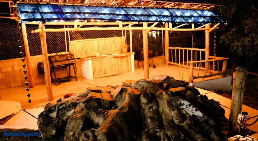 booking-1070851855-525683235-403408 Hotel Don Bululo Camping Lodge