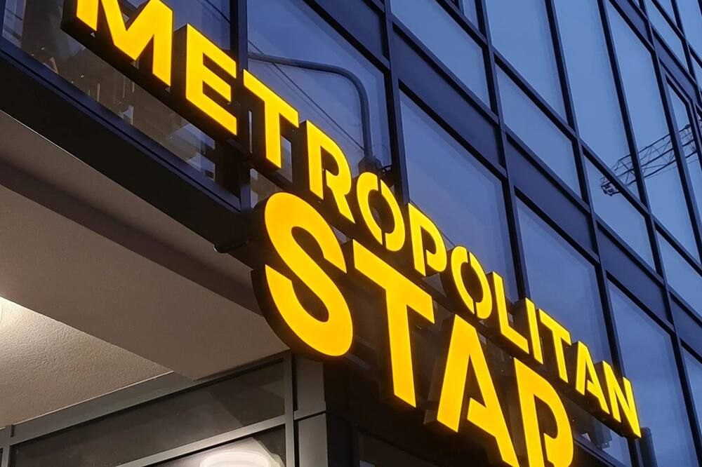 Metropolitan Star Apart Hotel