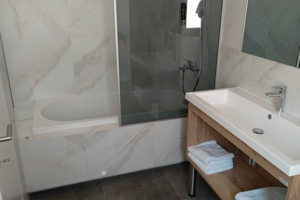 expedia_group-1071792907-199307385-217615 Hotel Oscar