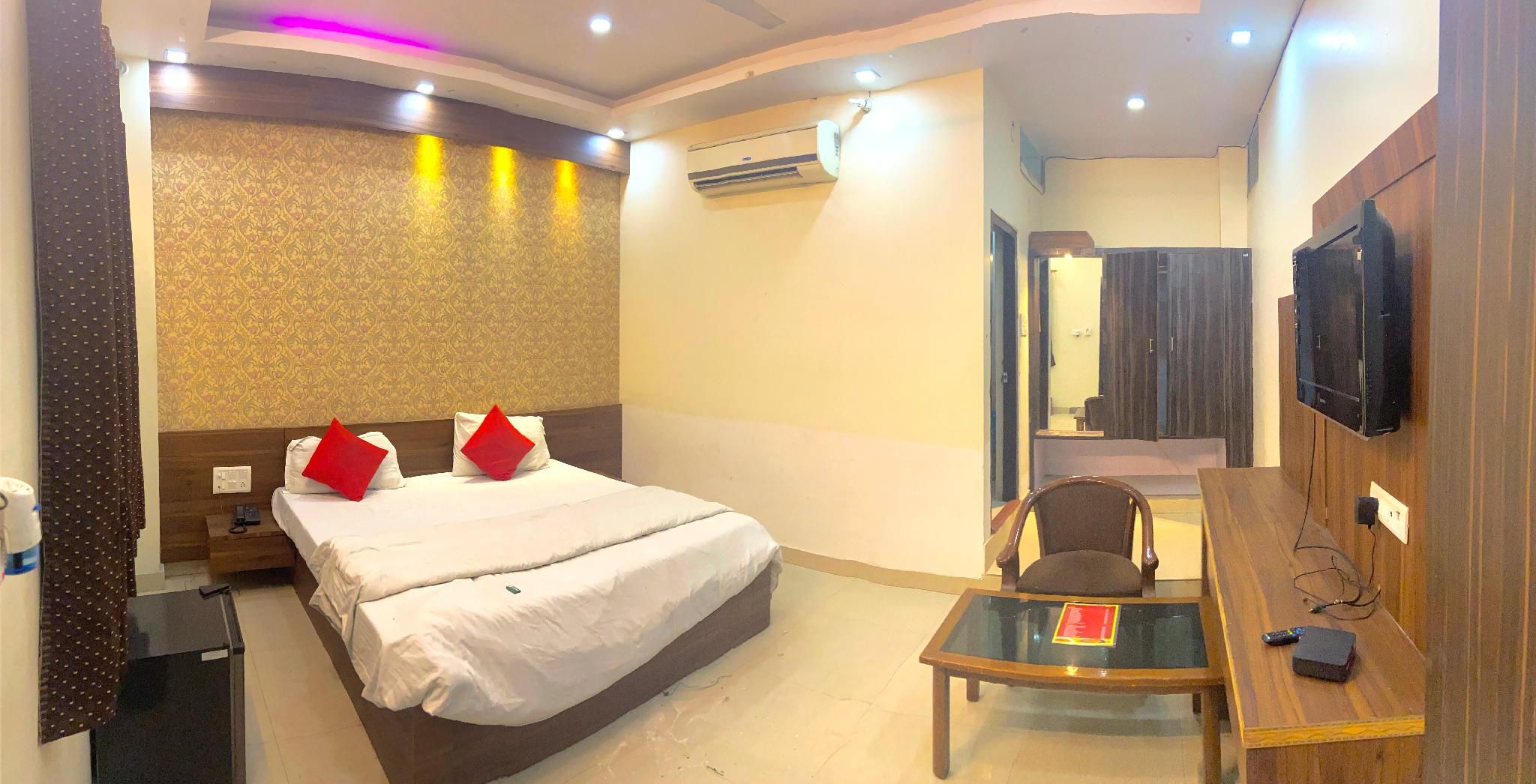 hotel photo