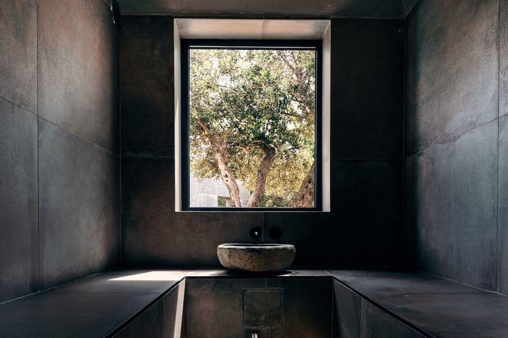 Minos Beach art hotel