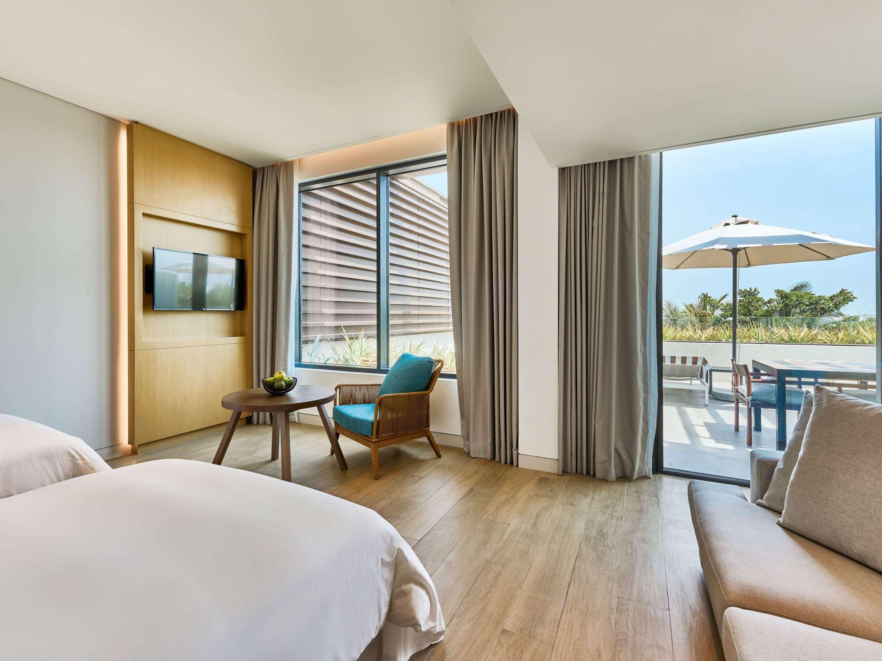 ice-1070419878-113513471-358735 Mövenpick Resort Al Marjan Island