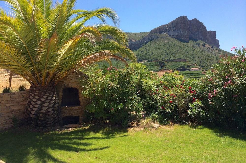 Magnificent ancient farm that has been reformed. Exceptional location in Cassis Provence-Alpes-Côte d'Azur - Cassis visuel 1/5