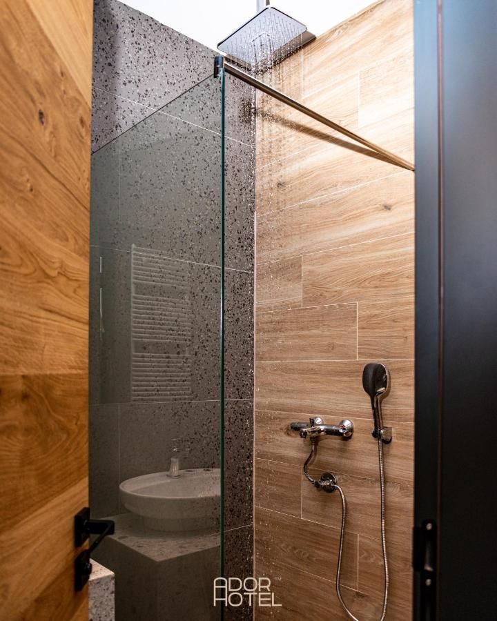 Ador Hotel North Mitrovica