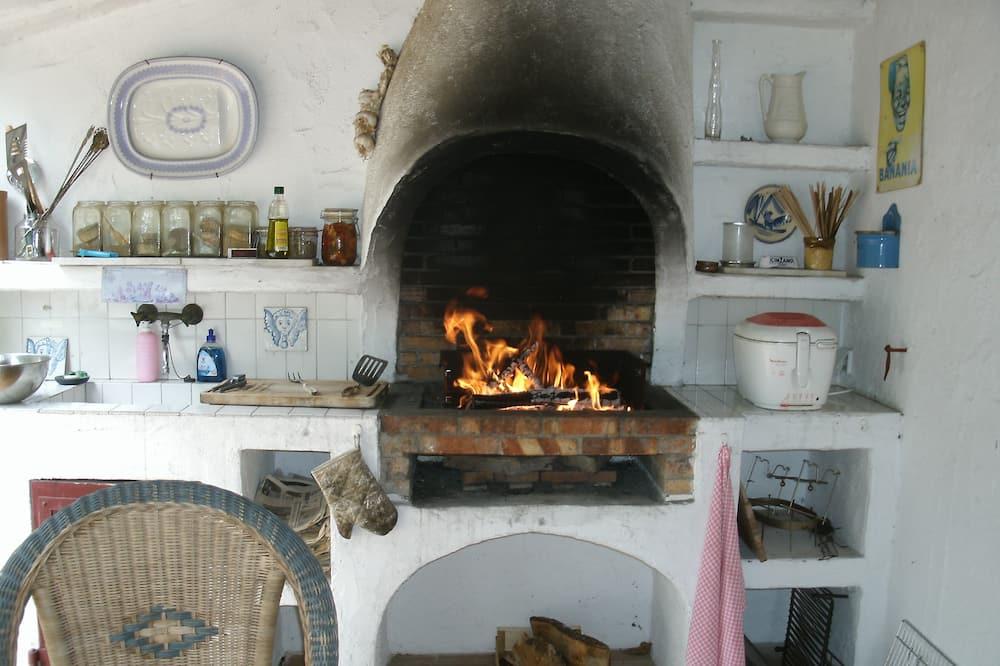 Large villa with pool Rhône-Alpes - Saint-Paul-de-Varax visuel 4/5