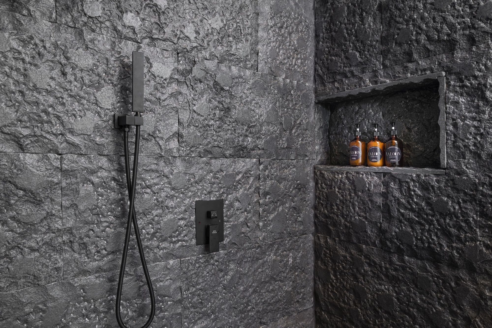 LALOON Luxury Suites - Adults Only