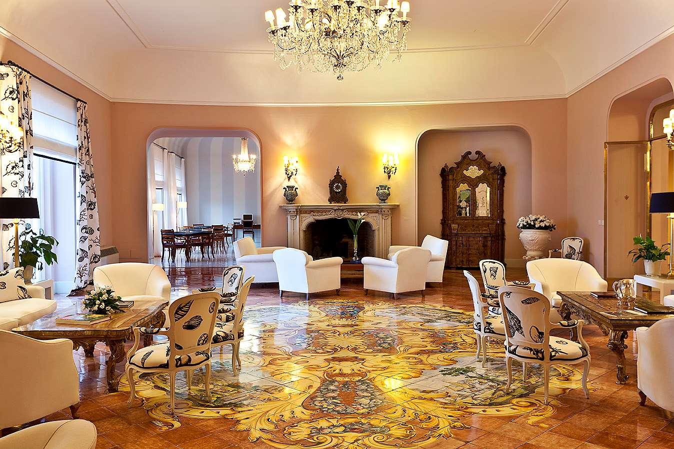 Regina Isabella-Resort Spa Restaurant