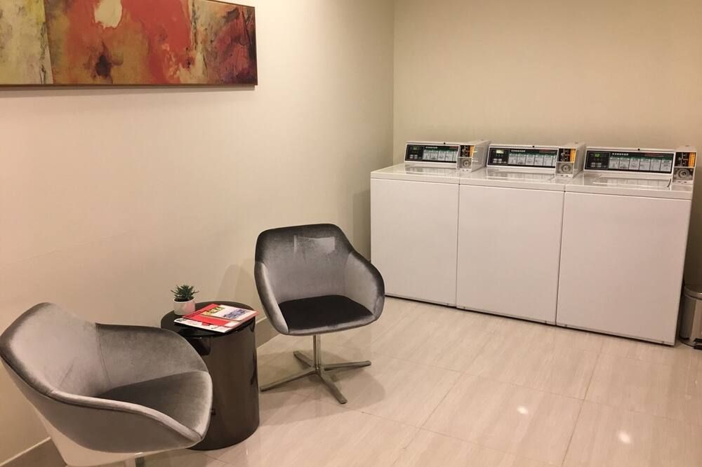 Fullon Hotel Taoyuan Airport Access Mrt A8