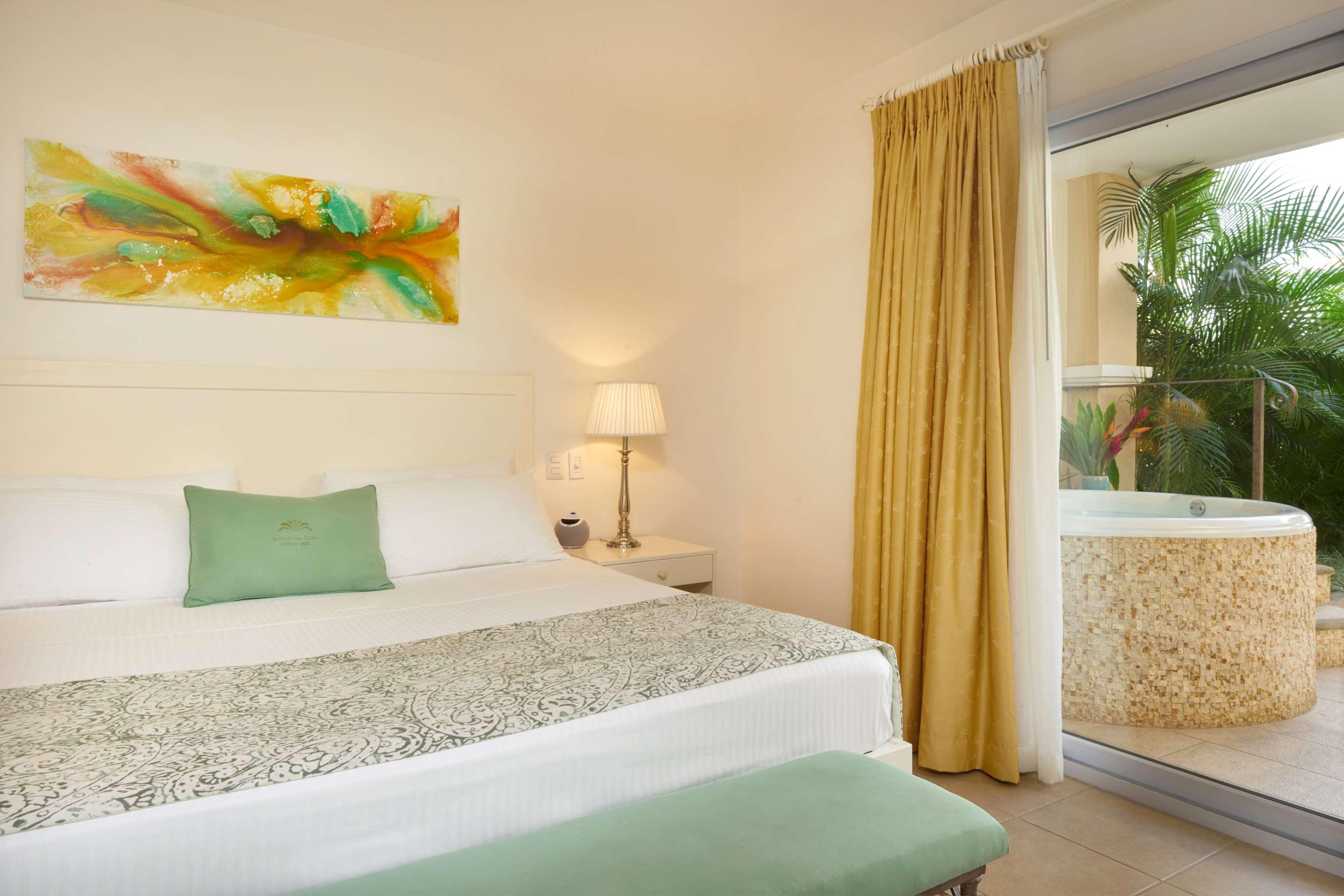 ice-140101-71009561_3XL-626146 Jardin del Eden Boutique Hotel – Adults Only