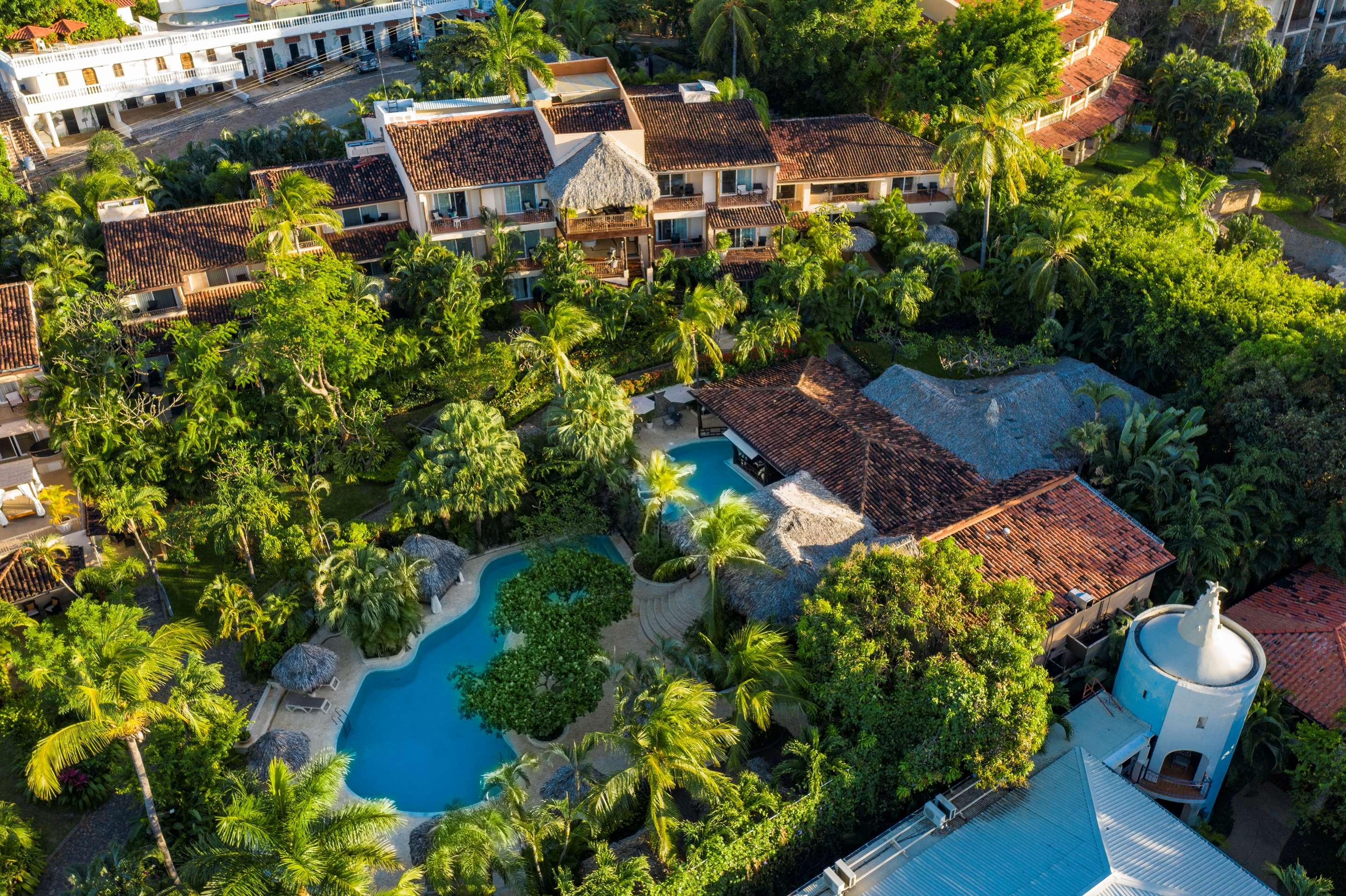 ice-140101-71098219_3XL-950241 Jardin del Eden Boutique Hotel – Adults Only