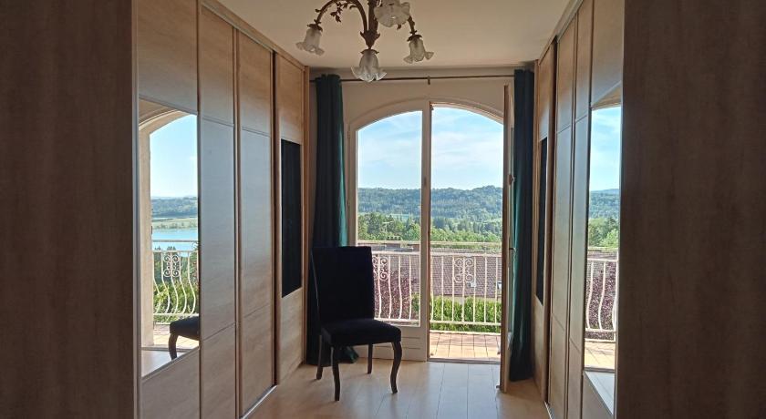 Vaste villa en position dominante superbe vue lacs Franche Comté - Clairvaux-les-Lacs visuel 5/5 Vaste villa en position dominante superbe vue lacs Franche Comté - Clairvaux-les-Lacs visuel 5/5