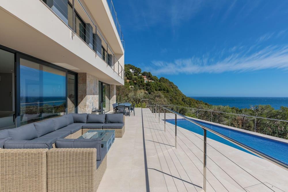 Super-contemporary 5-bedroom architect-designed villa with exceptional sea view Costa Brava - Palafrugell visuel 1/5