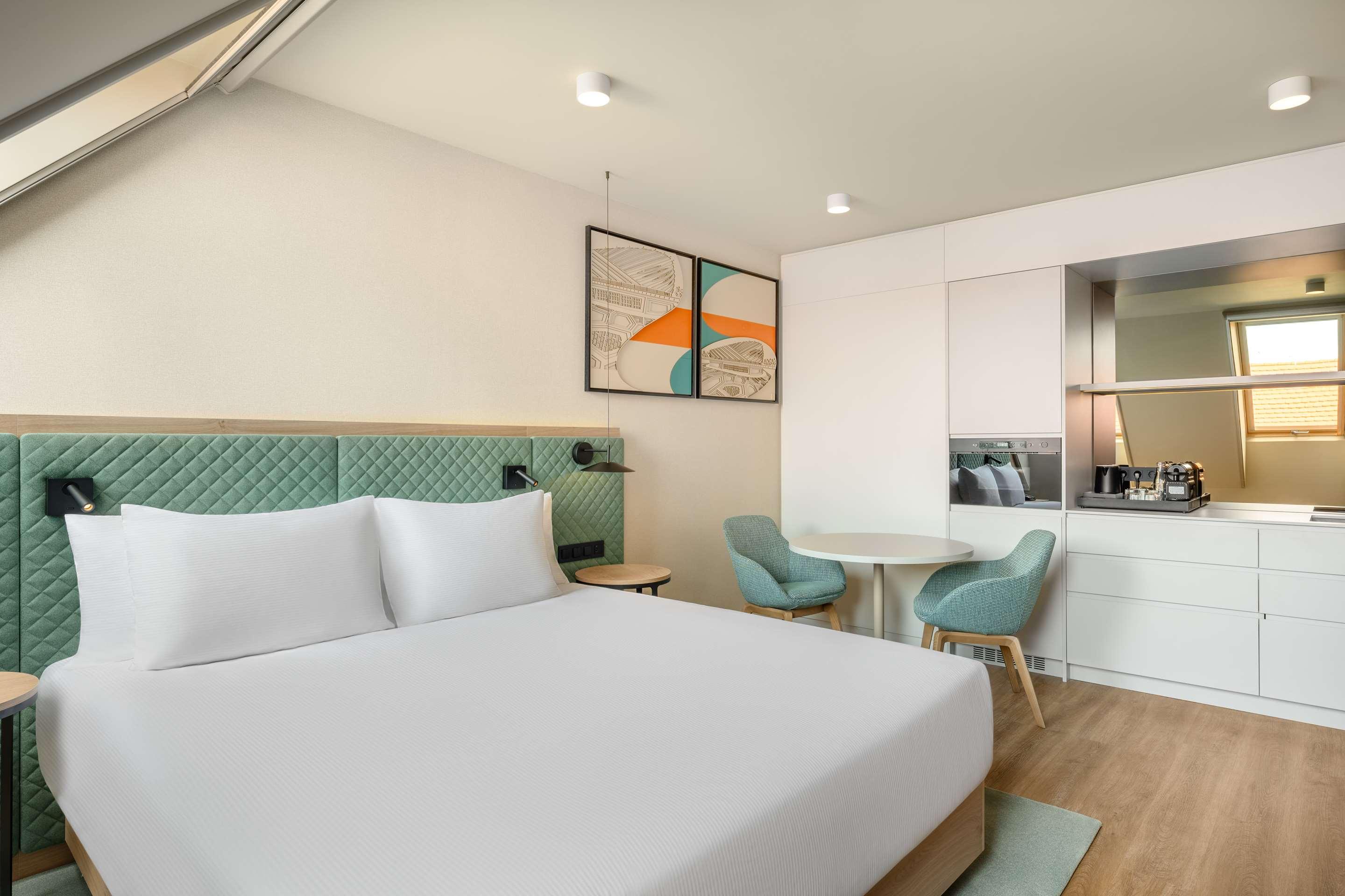 ice-1070826323-121760925-339027 Hilton Garden Inn Debrecen City Center
