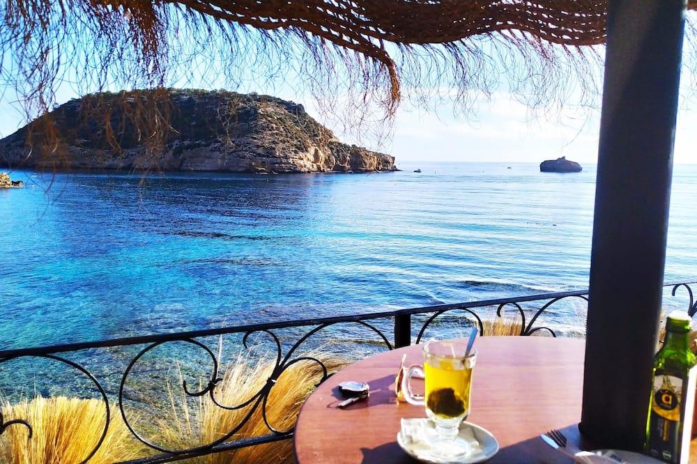 Villa GotadeMar. 12' walk to sea. Wifi, AC. Ground floor Kust van Valencia - Javea visuel 4/5 Villa GotadeMar. 12' walk to sea. Wifi, AC. Ground floor Kust van Valencia - Javea visuel 4/5