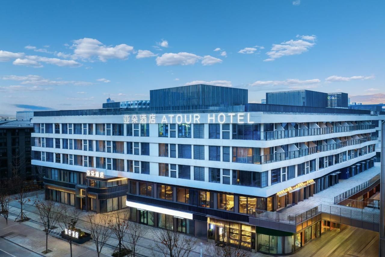 booking-1071849897-583304820-107010 Atour Hotel Zhengzhou North Dragon Lake Financial Center