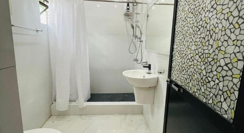 Janas Blue Water Corner