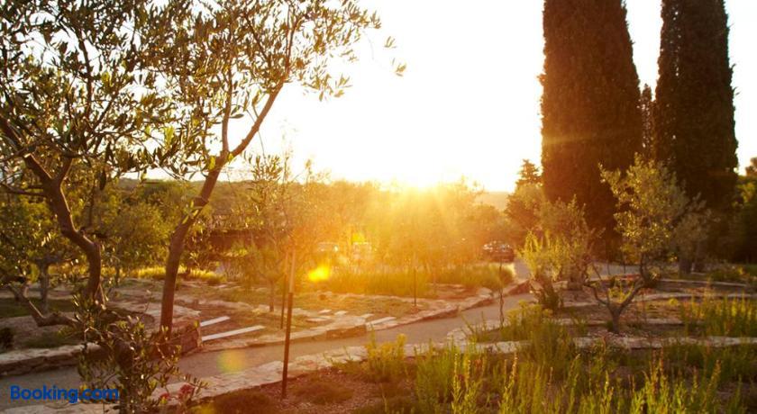 booking-547010-198655926-445804 MUSE Saint-Tropez