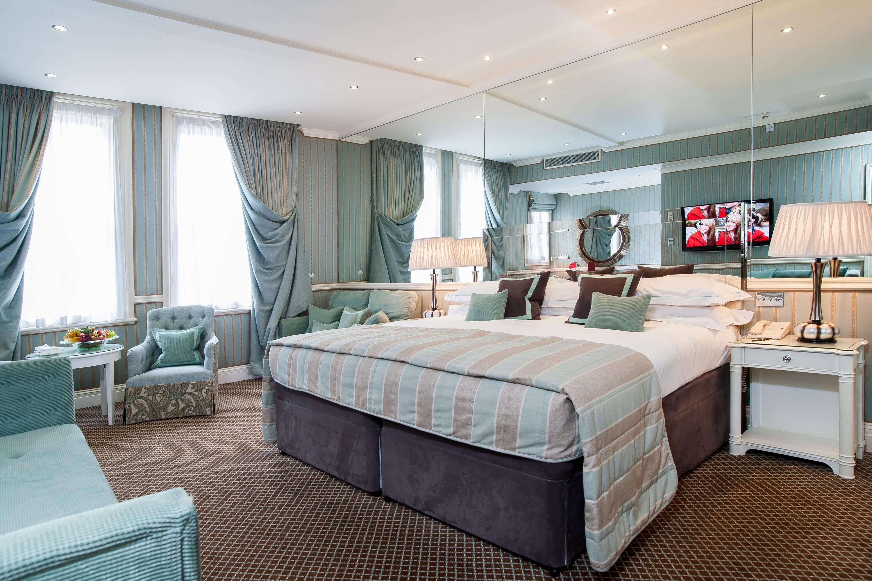 Rubens At The Palace