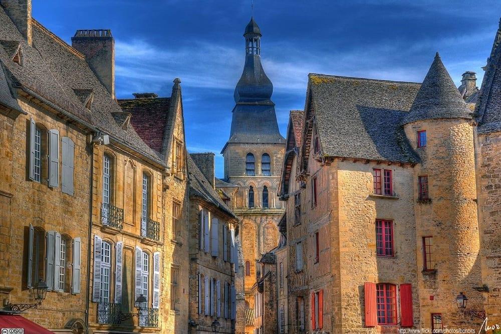 An old stone cottage full of rustic charm with pool and stunning views Aquitaine - Daglan visuel 3/5 An old stone cottage full of rustic charm with pool and stunning views Aquitaine - Daglan visuel 3/5