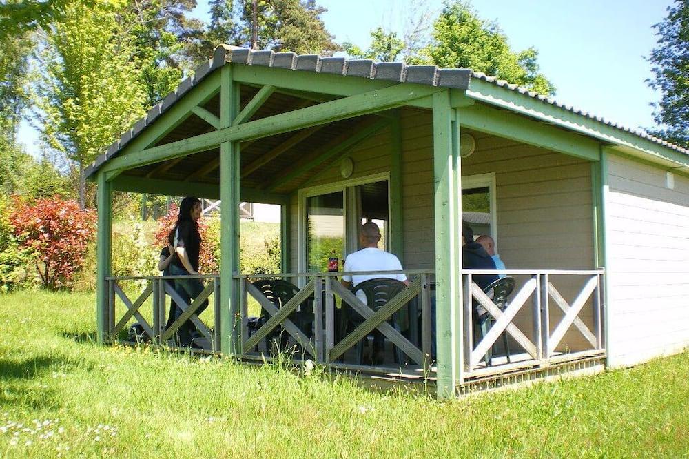 Large furnished cottage with terrace Limouqin - Beynat visuel 2/5 Large furnished cottage with terrace Limouqin - Beynat visuel 2/5