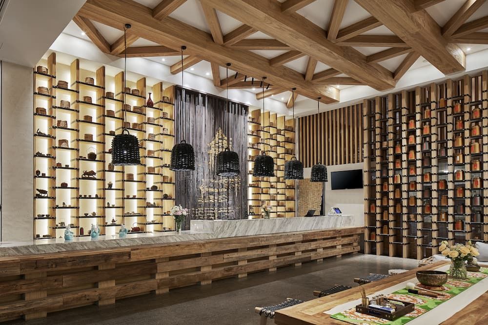 Manli Hotel Shanghai Pudong Airport Branch -Provide free shuttle buses to Pudong Airport and Disneyland