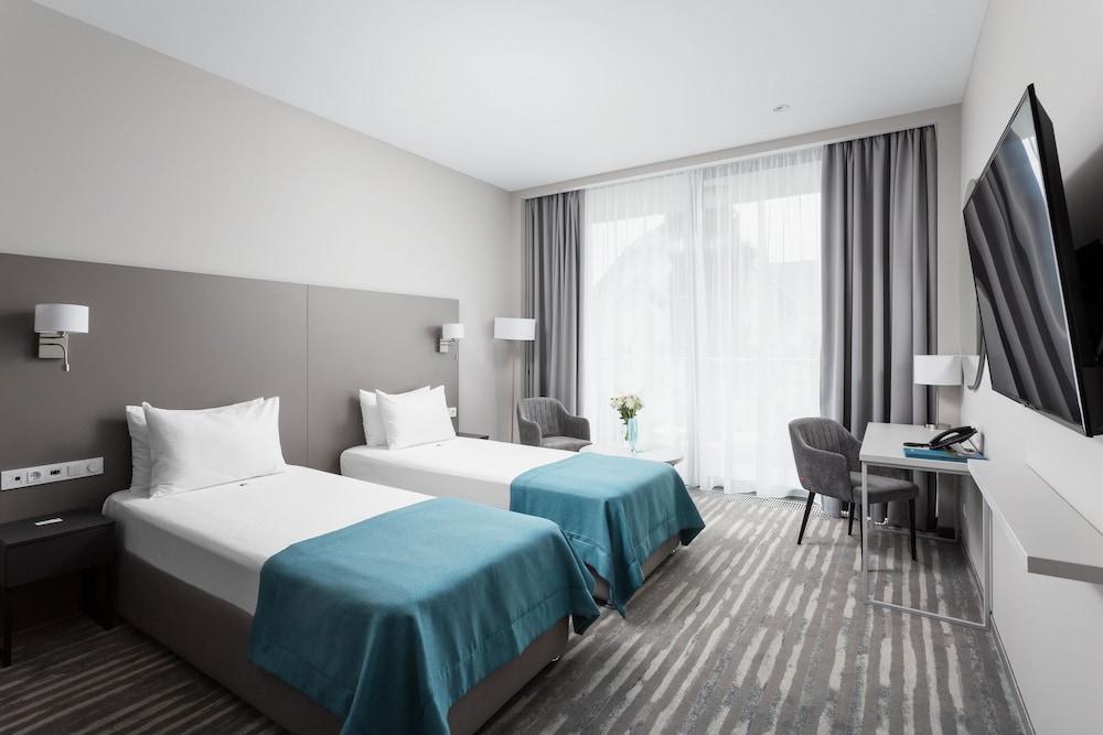 sembo-2066716-807a74-266626 Sport Inn Hotel