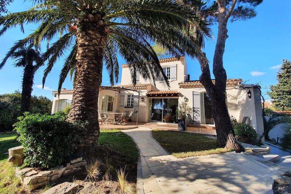 La Villa du Petit Port Provence-Alpes-Côte d'Azur - Martigues visuel 3/5 La Villa du Petit Port Provence-Alpes-Côte d'Azur - Martigues visuel 3/5