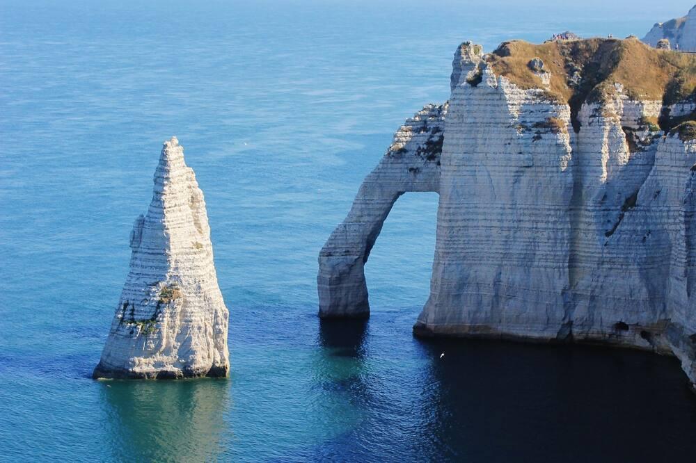 Walk to the famous cliffs of Etretat Hoog-Normandië - Étretat visuel 3/5 Walk to the famous cliffs of Etretat Hoog-Normandië - Étretat visuel 3/5