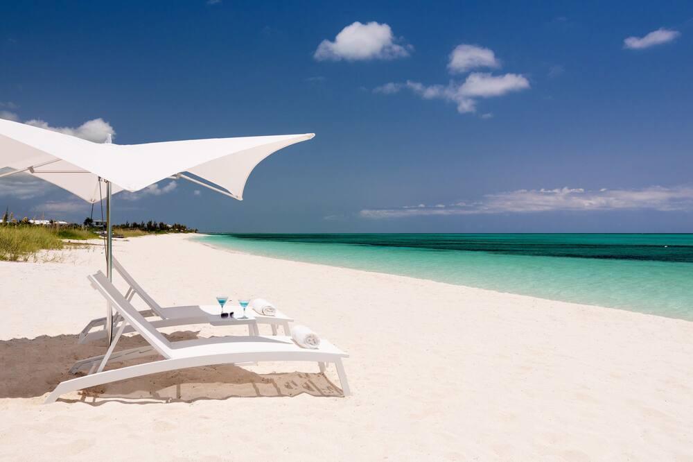 expedia_group-87752-127416152-388699 Grace Bay Club