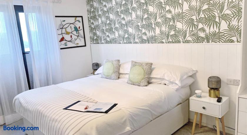 booking-137176-454540488-644747 Porth Beach Hotel