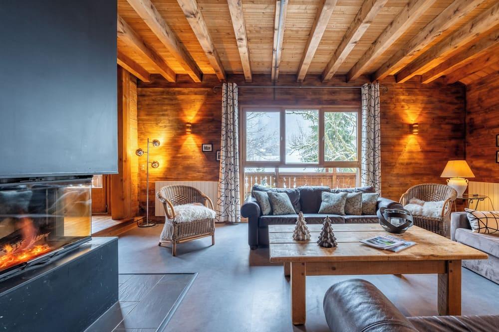 Chalet-Sixtine A large family chalet of 600m2 near La Clusaz Rhône-Alpes - Saint-Jean-de-Sixt visuel 2/5 Chalet-Sixtine A large family chalet of 600m2 near La Clusaz Rhône-Alpes - Saint-Jean-de-Sixt visuel 2/5