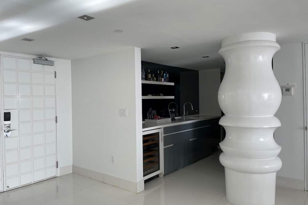 Mondrian South Beach