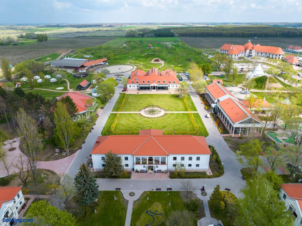 booking-9334937-605051876-193482 Hungarikum Hotel