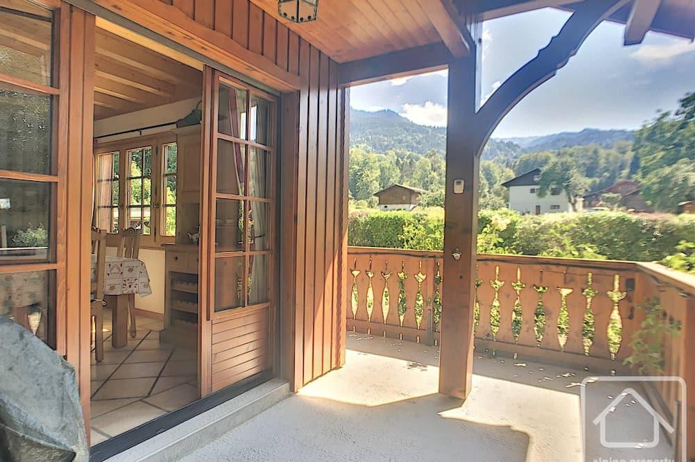 Beautiful chalet, large private garden, 5 minutes walk to ski lifts and lac bleu Rhône-Alpes - Morillon visuel 1/5 Beautiful chalet, large private garden, 5 minutes walk to ski lifts and lac bleu Rhône-Alpes - Morillon visuel 1/5