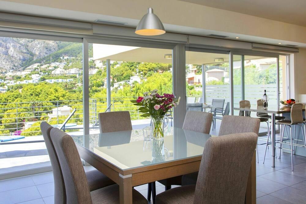 Wonderful private villa with A/C, WIFI, private pool, TV, terrace, panoramic view and parking Costa Blanca - Altea visuel 2/5 Wonderful private villa with A/C, WIFI, private pool, TV, terrace, panoramic view and parking Costa Blanca - Altea visuel 2/5