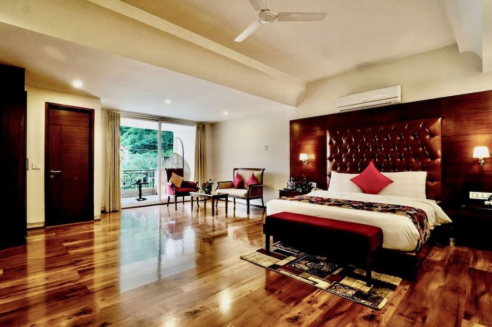 The Allure Grand Resort -A Majestic Riverside Retreat