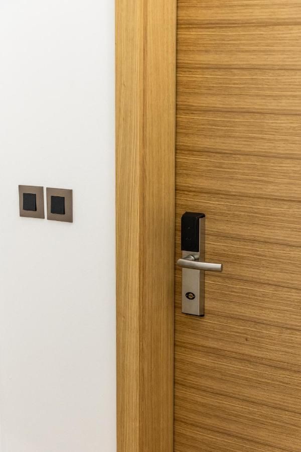 Pansion Mihića dvori