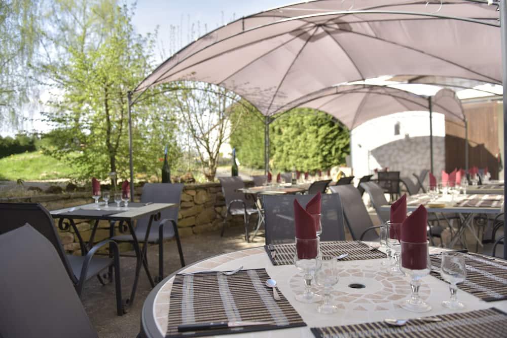 Hotel Restaurant La Vieille Ferme Auvergne - Les Ancizes-Comps visuel 1/5 Hotel Restaurant La Vieille Ferme Auvergne - Les Ancizes-Comps visuel 1/5