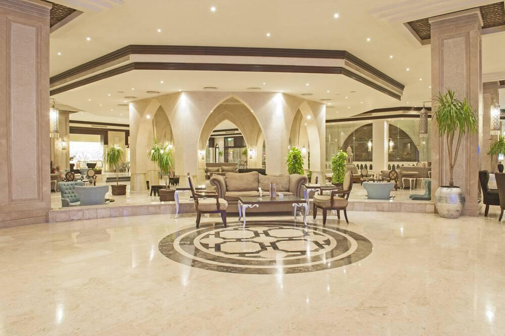 expediav2-132056-26eea6-979728 Sunrise Garden Beach Resort