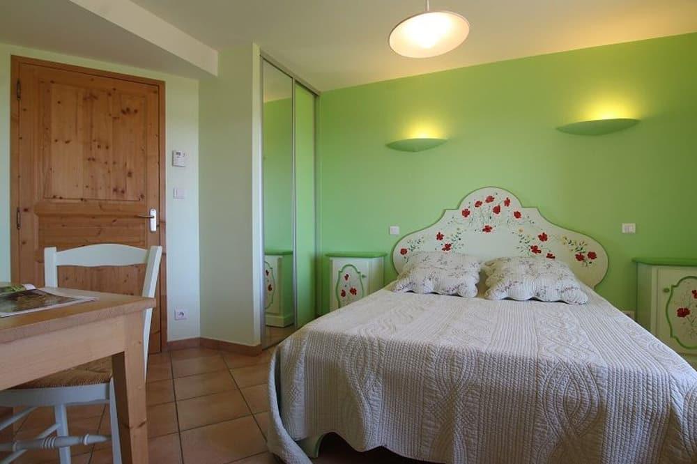 Gite Roche-en-Régnier, 3 bedrooms, 6 persons Auvergne - Roche-en-Régnier visuel 2/5 Gite Roche-en-Régnier, 3 bedrooms, 6 persons Auvergne - Roche-en-Régnier visuel 2/5