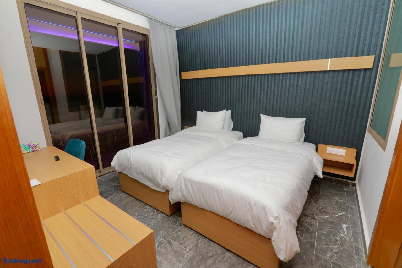 booking-1072295499-637023184-335089 Sahara Beach