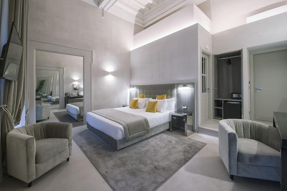 expedia_group-2256899-7293b4-344192 Terrace Pantheon Relais