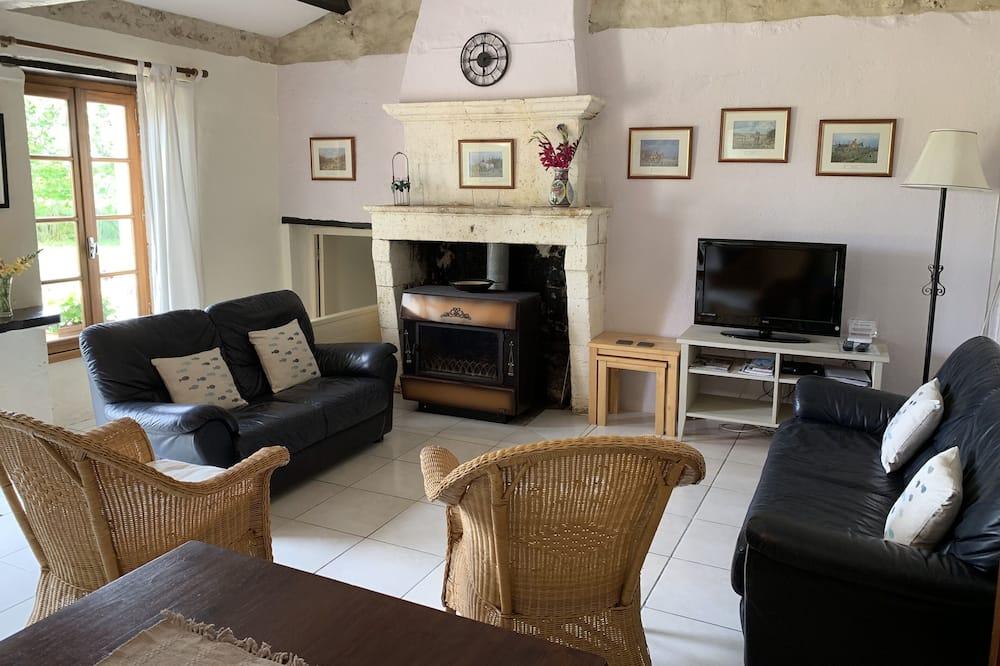 Lovely 3 cottage for 6 with large shared pool and fantastic views Poitou-Charentes - Brossac visuel 3/5 Lovely 3 cottage for 6 with large shared pool and fantastic views Poitou-Charentes - Brossac visuel 3/5