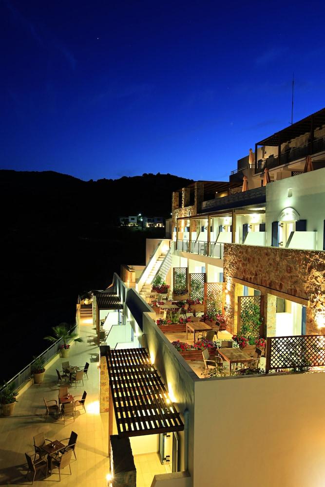 sembo-332359-e6d09e-400053 Kythea Resort