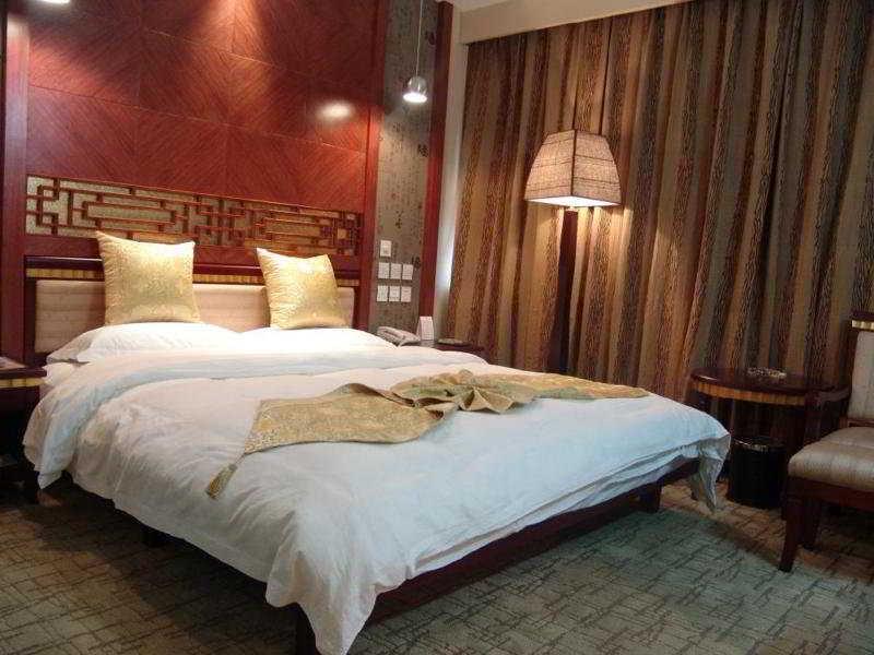 Kunming Golden Spring Hotel