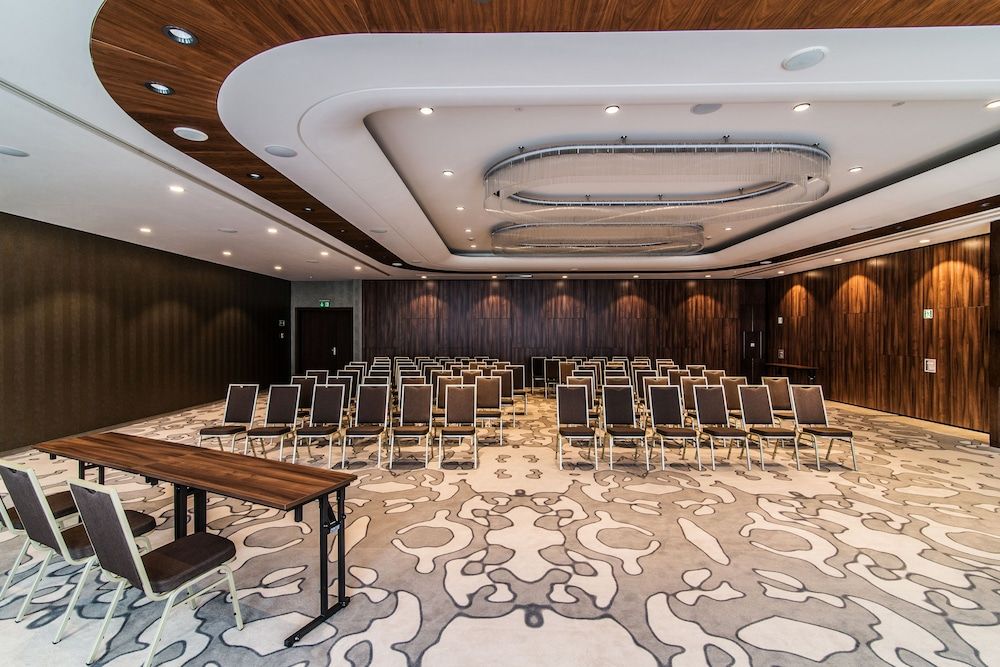 Airport Hotel Okęcie