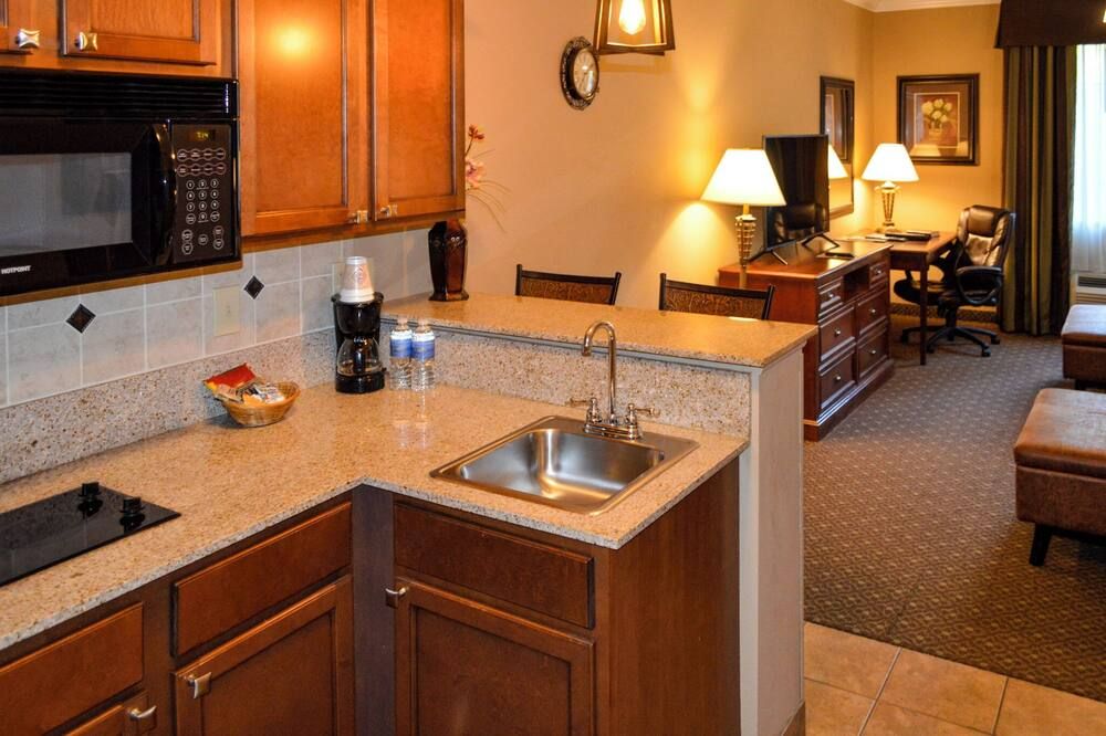 The Lodge at Flat Rock